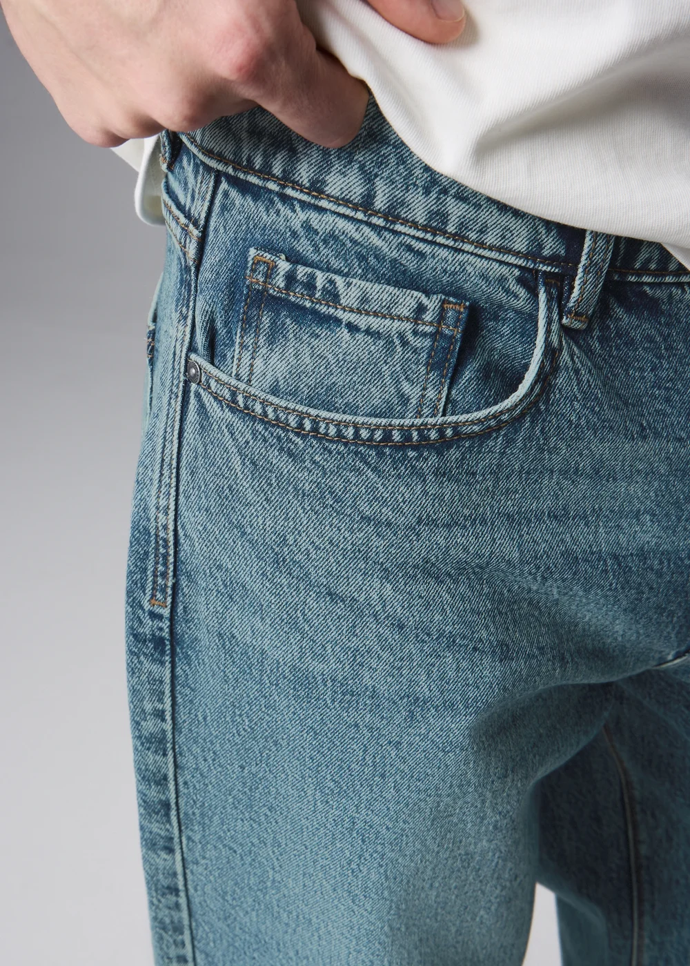 Green Wash Loose Fit Jeans - 30 R Image 5