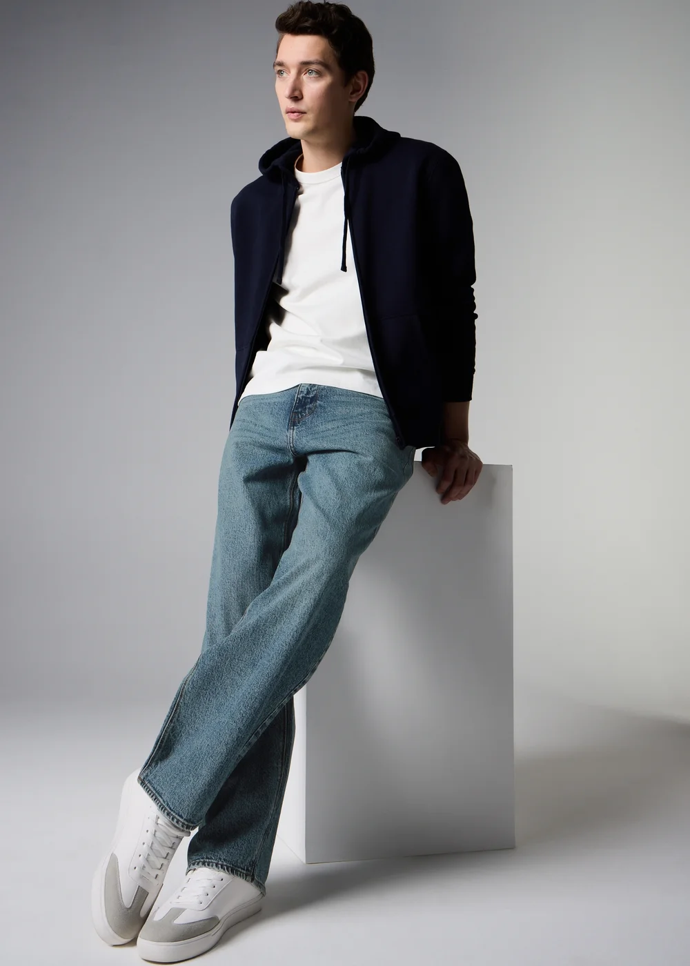 Green Wash Loose Fit Jeans - 30 R Image 2