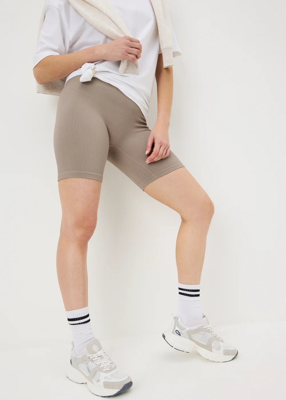 Beige Seamless Cycling Shorts - Small Image 2