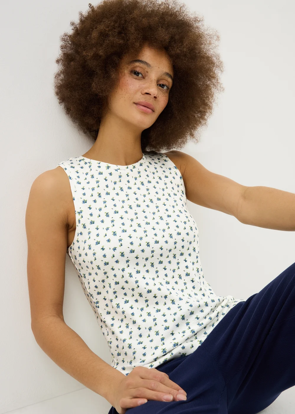 White Vintage Floral Pyjama Vest Top - Extra small Image 1