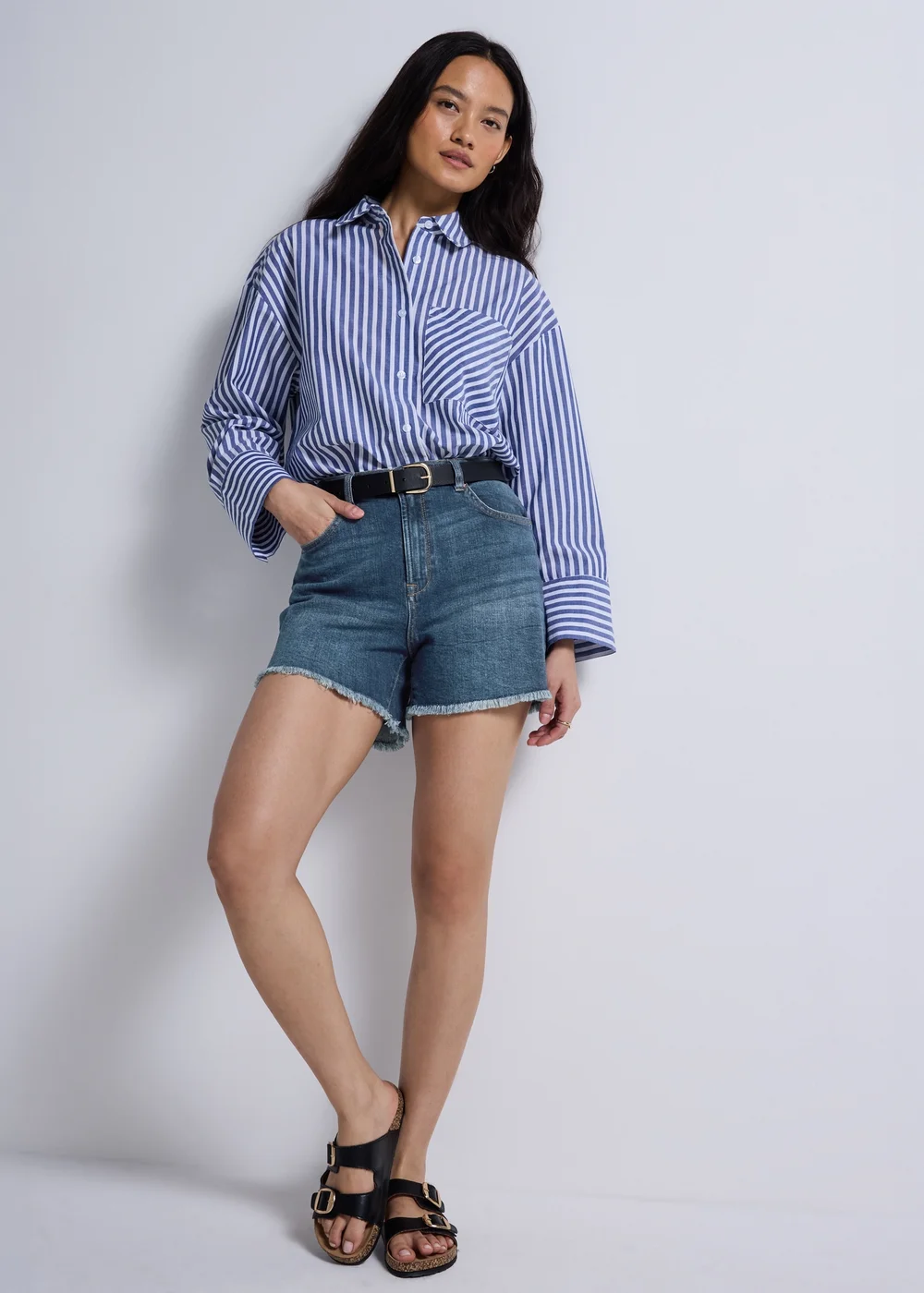 Blue Dark Wash Frayed Hem Denim Shorts - 16 Image 1