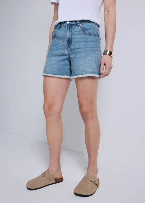 Light Wash Frayed Hem Denim Shorts - 8 Image 3