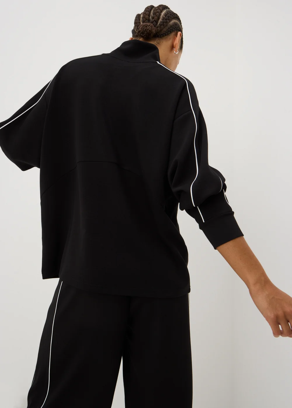 Souluxe Black Piped Funnel Neck Co Ord Sweatshirt - L Image 2