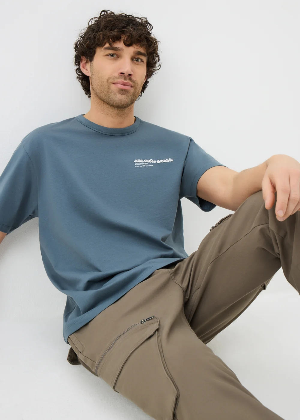 Blue Back Graphic T-Shirt - Small Image 2