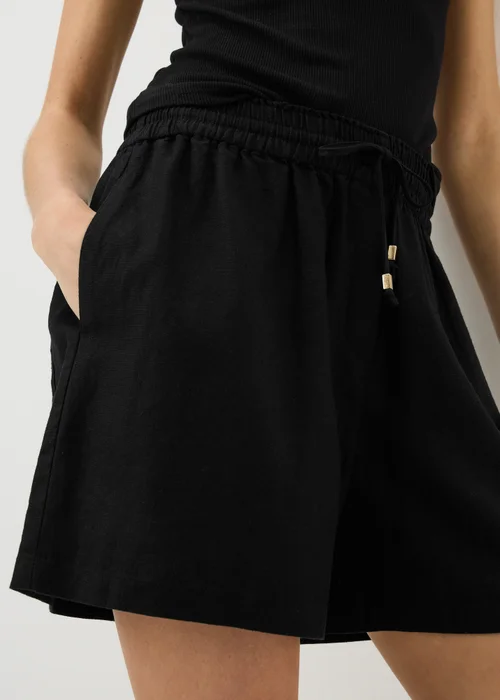 Black Linen Blend Shorts - Size 8 Image 2