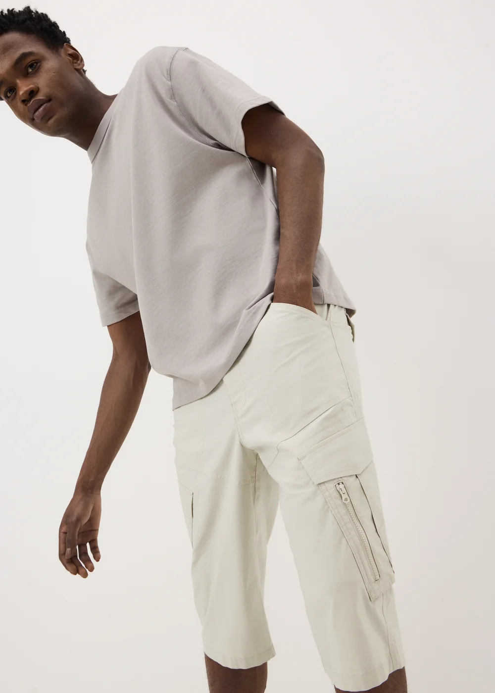 Bone 3/4 Length Cargo Shorts - 30 Image 1