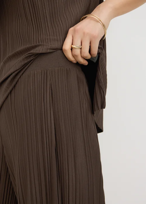 Chocolate Brown Plisse Wide Leg Co Ord Trousers - Size 08 29 leg Image 3