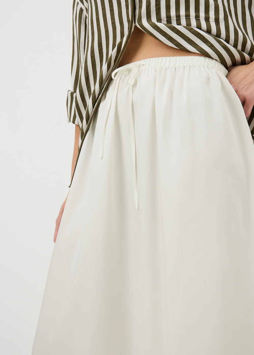 Cream Satin Drawstring Maxi Skirt - 14 Image 3