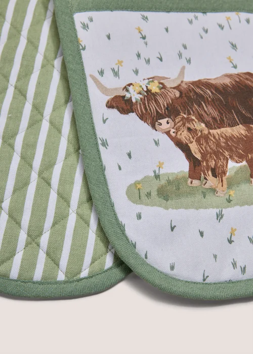 Highland Cow Oven Gloves Image 2
