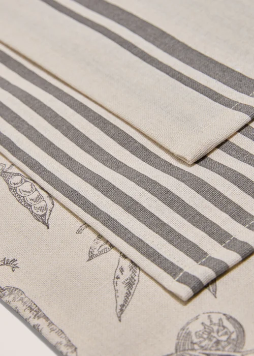 3 Pack Kitchen Co Veg Print Tea Towels Image 2