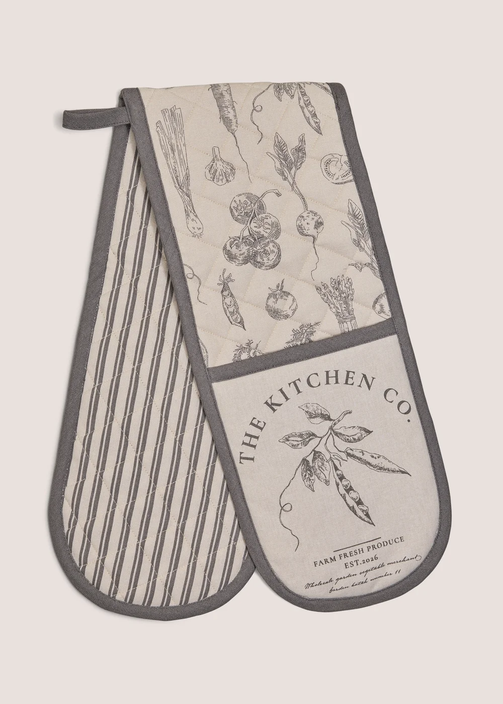 Kitchen Co Veg Print Oven Gloves Image 1