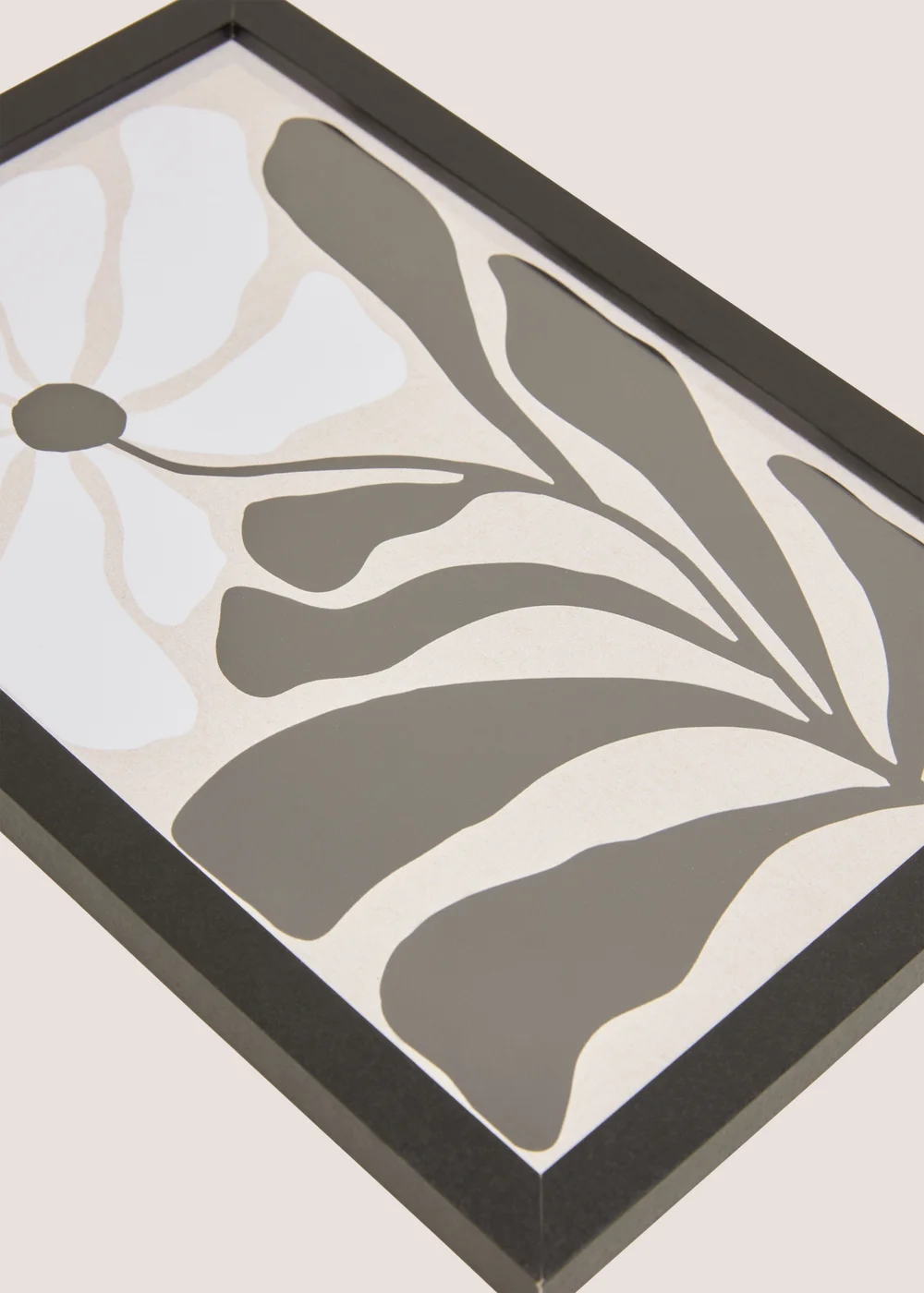 White One Flower Wall Art Image 2