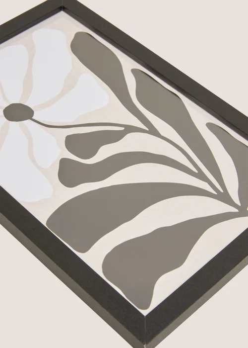 White One Flower Wall Art Image 2