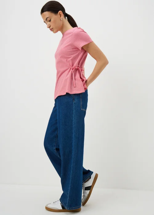 Red Stripe Tie Side T-Shirt - Small Image 1