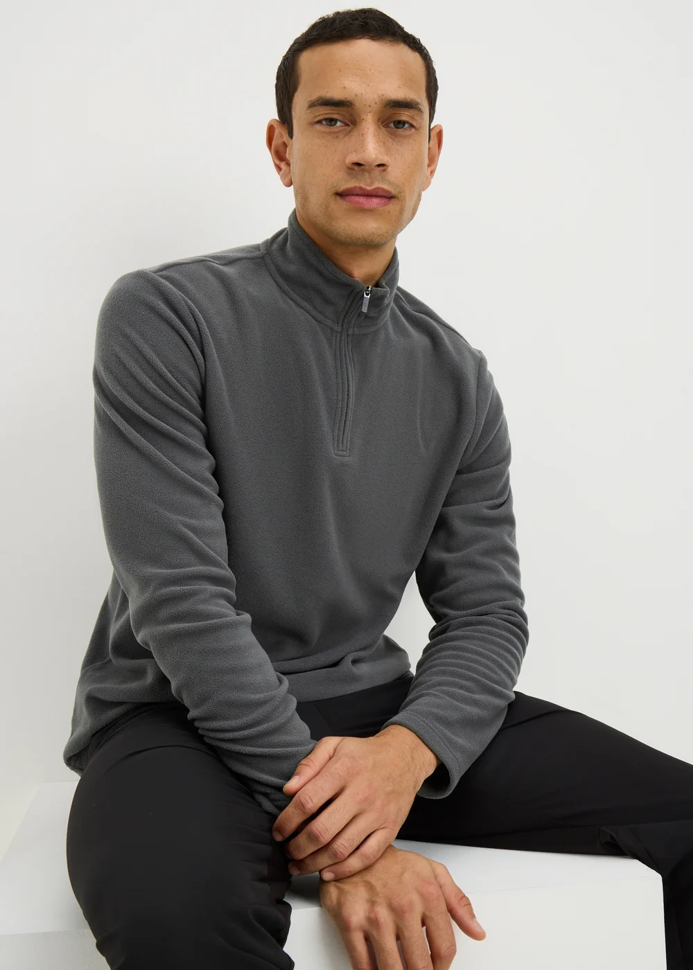 Souluxe Grey 1/4 Zip Base Layer Fleece - Small Image 1