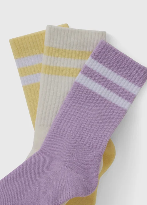 3 Pack Pastel Sports Crew Socks - One Size Image 2