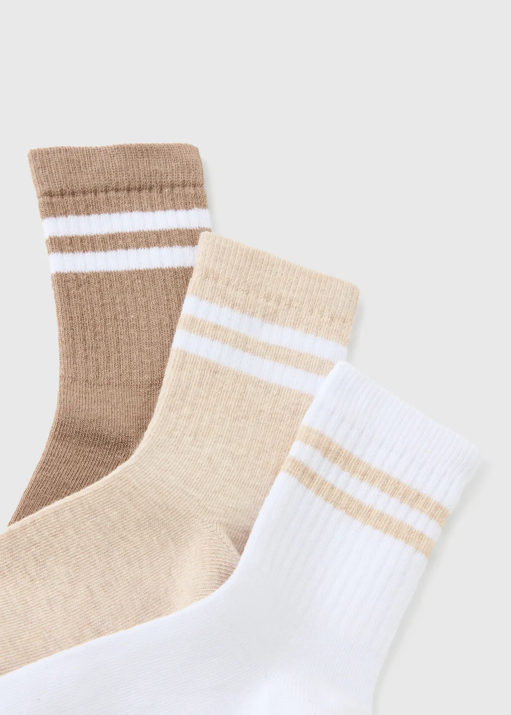 3 Pack Girls Brown Sport Socks (Younger 6-Older 6.5) - Sizes 6 - 8.5 Image 2