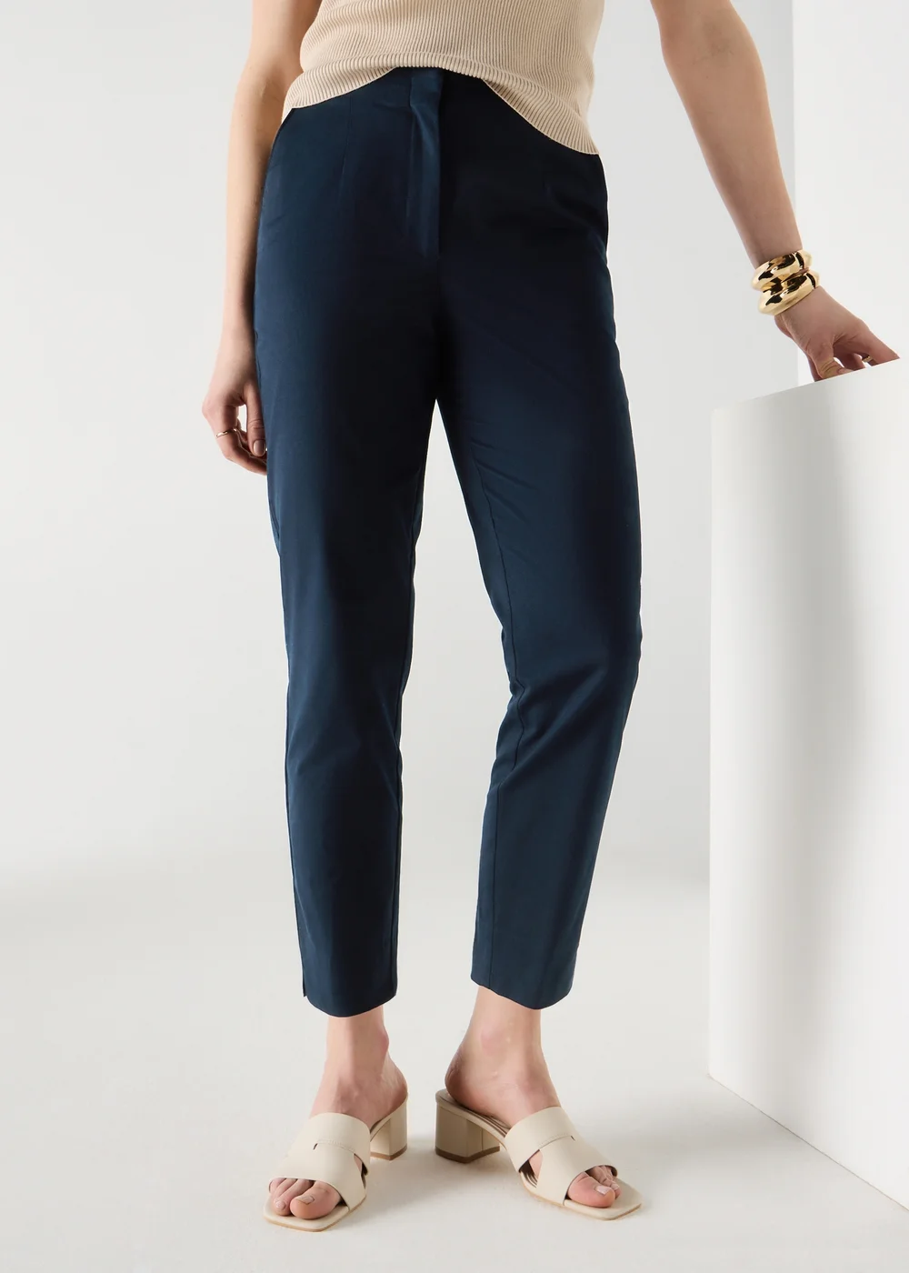 Et Vous Navy Ankle Grazer Slim Fit Trousers - 10/L31 Image 2