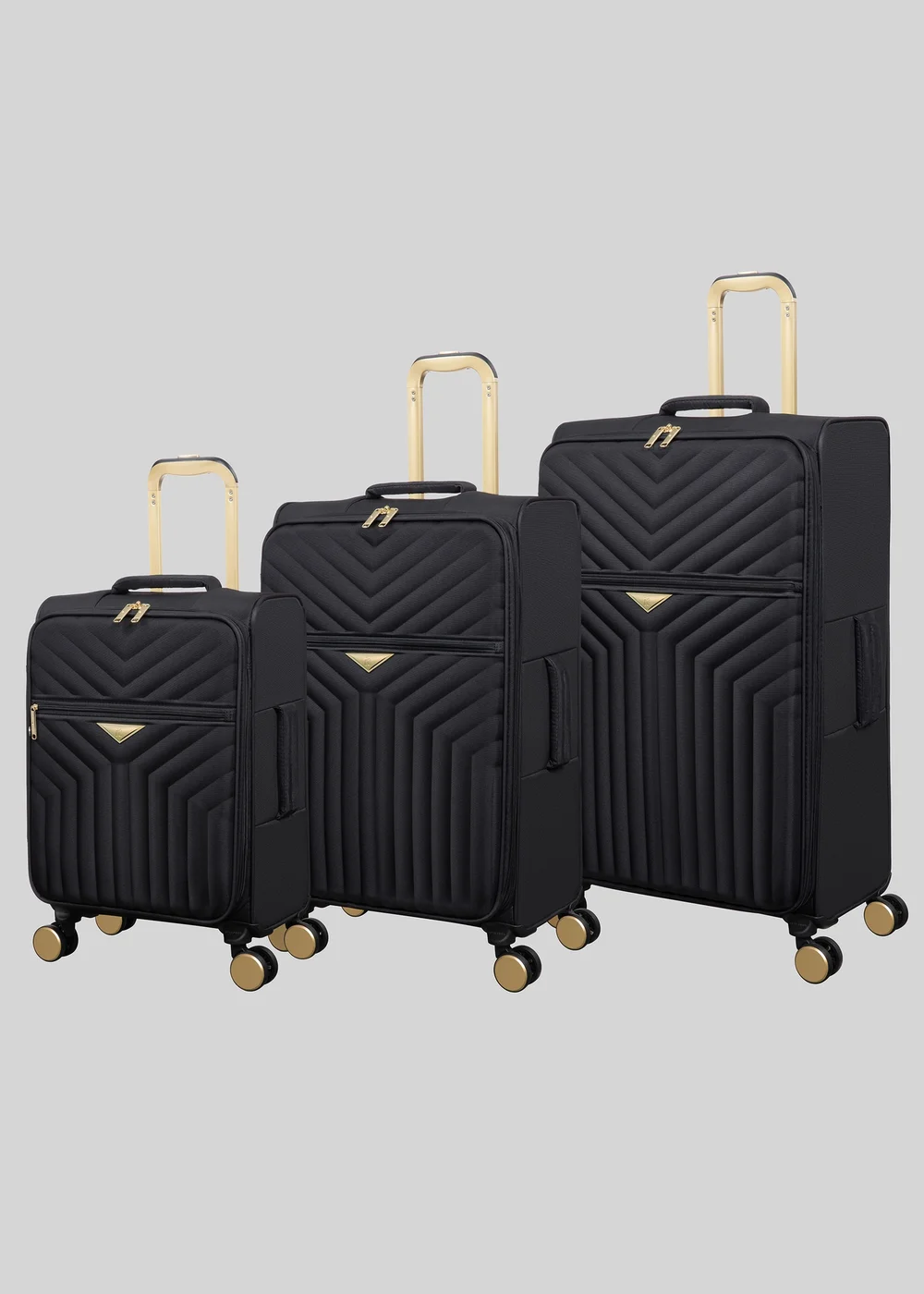 IT Luggage Black Desirable Suitcase - VANITY Image 5