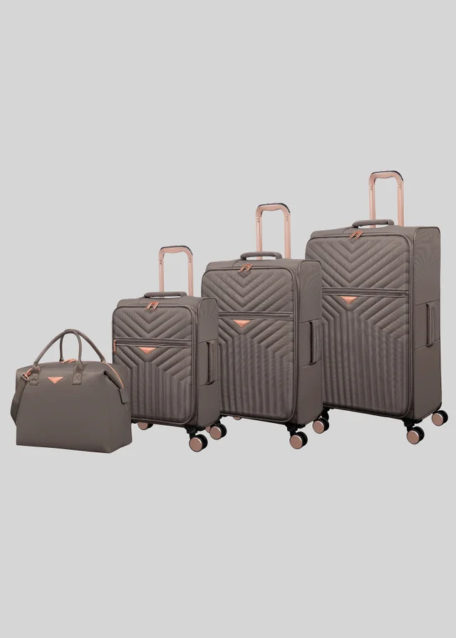 IT Luggage Rock Brown Desirable Soft Suitcase