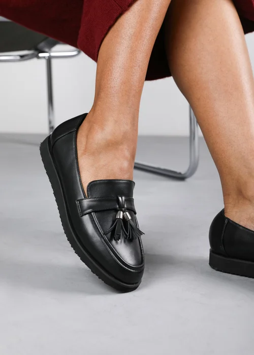 Where's That From Extra Wide-Fit Black PU Kennedy Tasseled Loafers - Size 4 Image 2