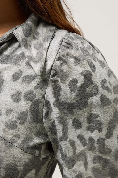 PixieGirl Petite Grey Animal Print Collar Midaxi Dress - 10 Image 4