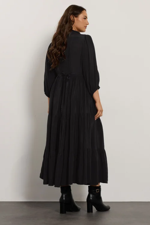 Evans Curve Black Tiered Maxi Dress - 18 Image 4