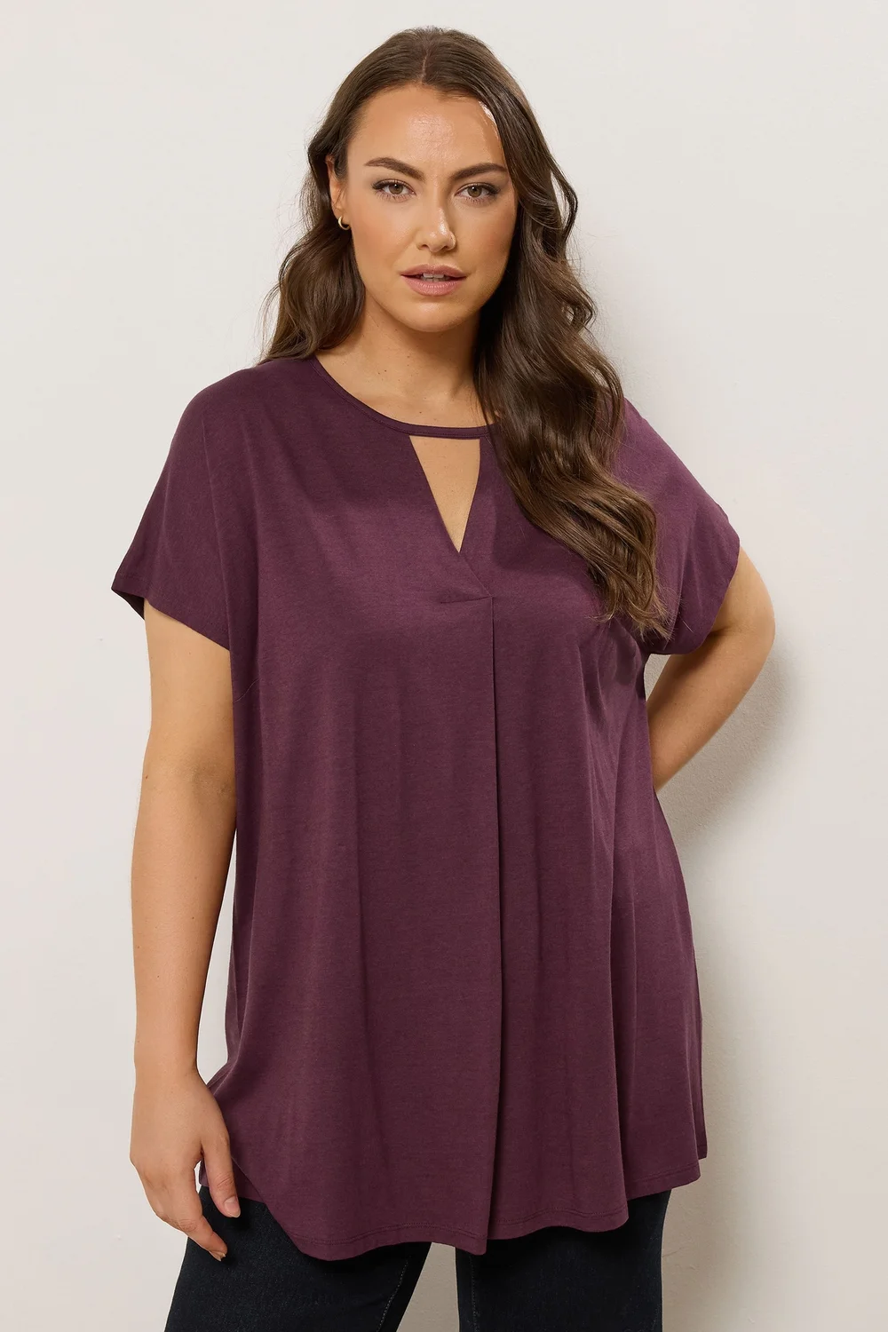 Evans Curve Berry Purple Keyhole Front Pleat Top - Size 30-32 Clothing Image 1