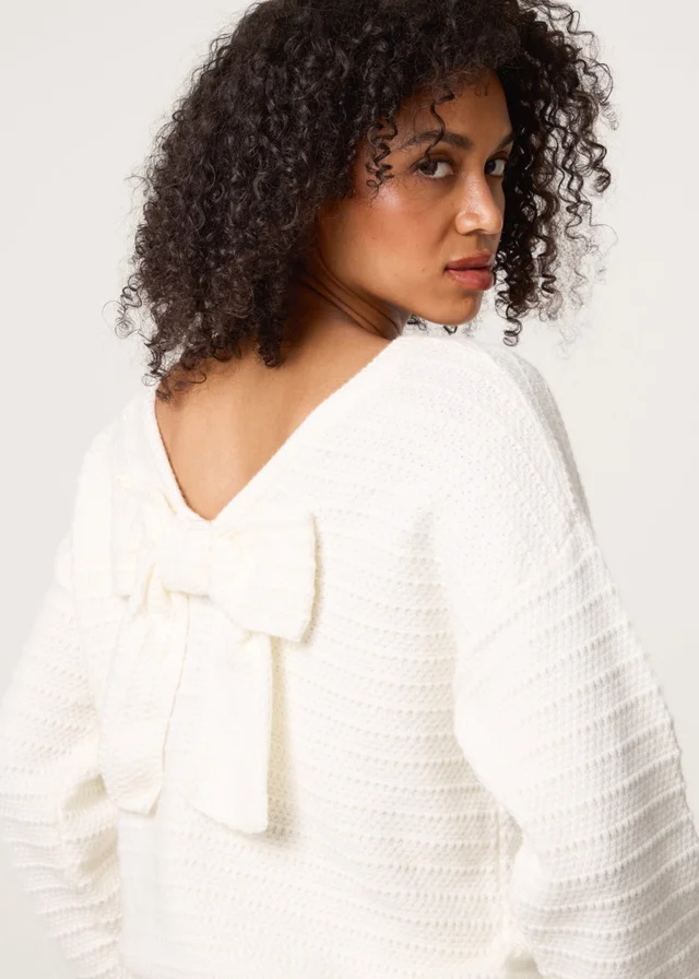 Blue Vanilla Ivory Round Neck Bow Back Detailed Jumper