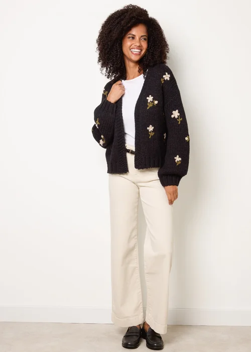 Blue Vanilla Black Flower Embroidery Detailed Cardigan - S/M Image 3