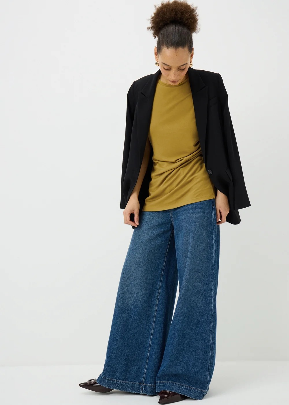 Green Short Sleeve Drape T-Shirt - Size 8 Image 1