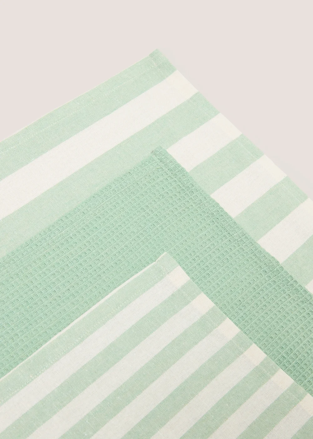 3 Pack Green Striped Tea Towels Image 2