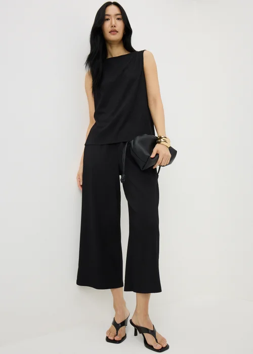 Black Textured Cropped Trousers - 8 Image 1