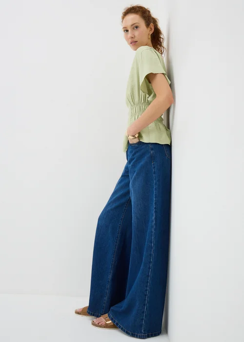 Green Cinched Waist Blouse - Size 8 Image 1