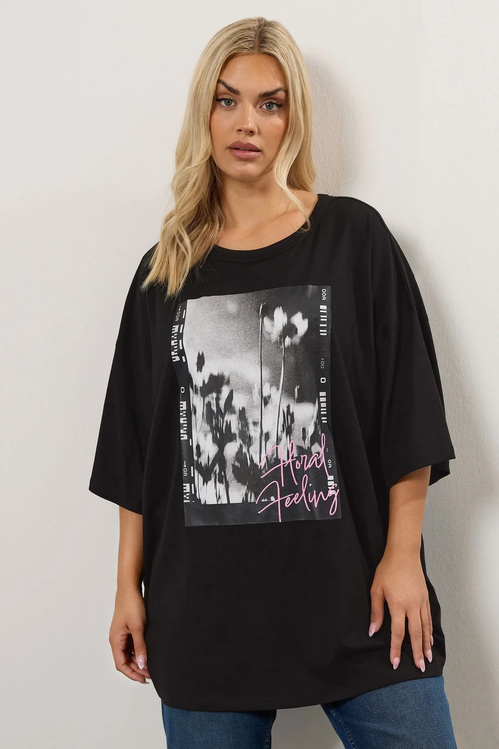 Yours Curve Black 'Floral Feeling' Oversized T-Shirt - Size 14 Clothing Image 1