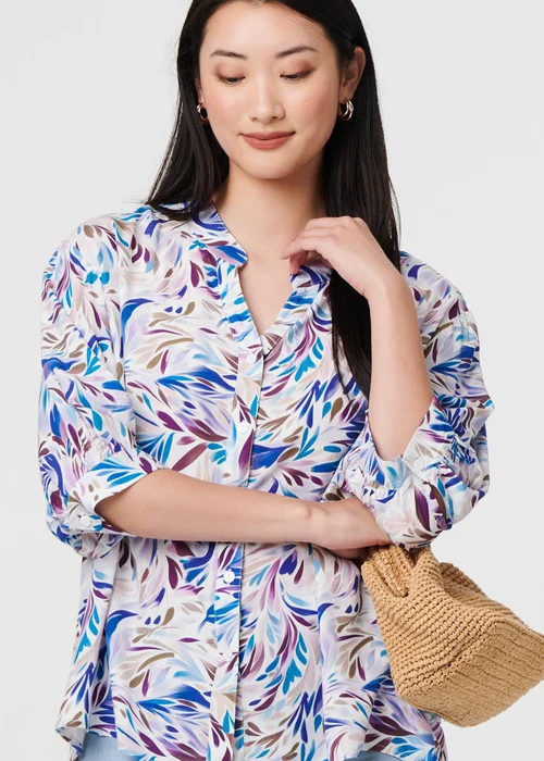 Izabel London Blue Abstract Curve Hem 3/4 Sleeve Shirt - 8 Image 3