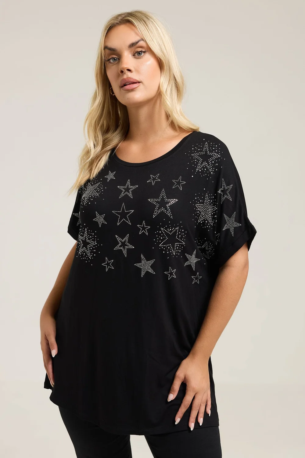 Yours Curve Black Star Stud Embellished T-Shirt - Size 20 Clothing Image 1