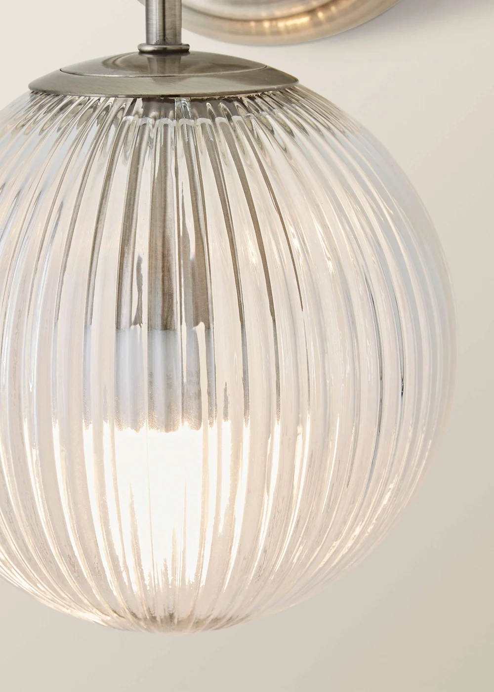 ValueLights Kempton Brushed Chrome Wall Light Ribbed Globe Shade - One Size Image 4