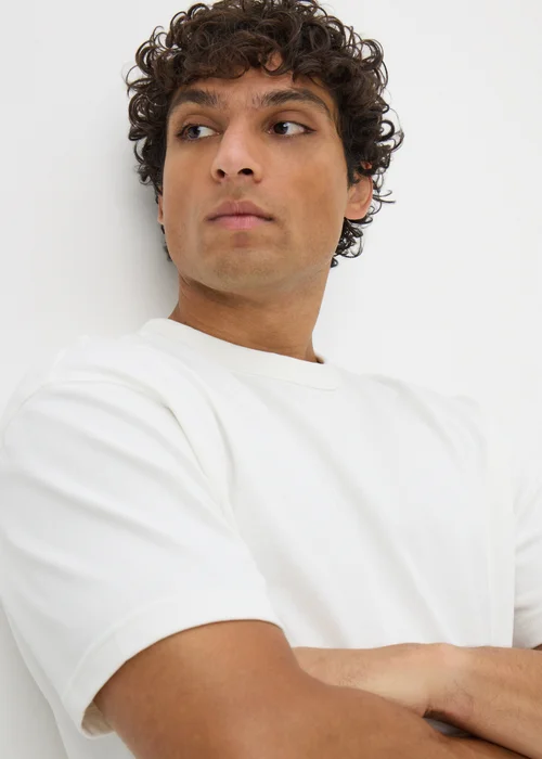 Off White Heavy Weight T-Shirt - Small Image 1