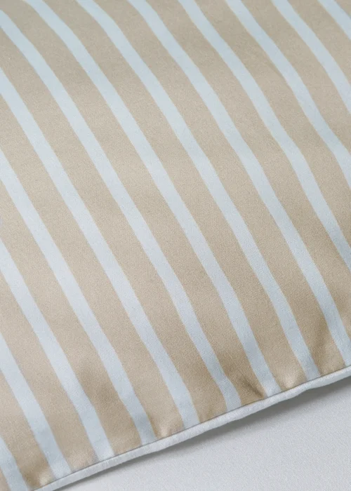 White Boucle Highland Cow Duvet Set - Single Image 3