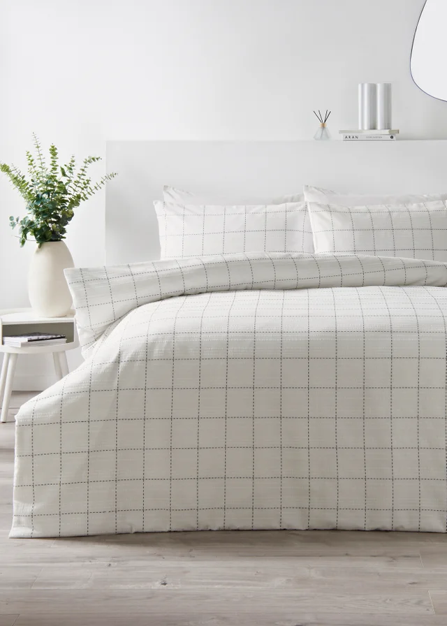 White Check Duvet Set