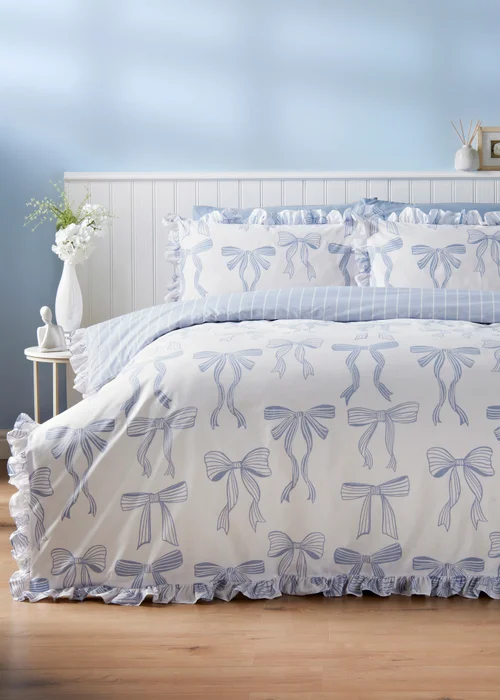 Blue Bow Frill Duvet Set - Double Image 1