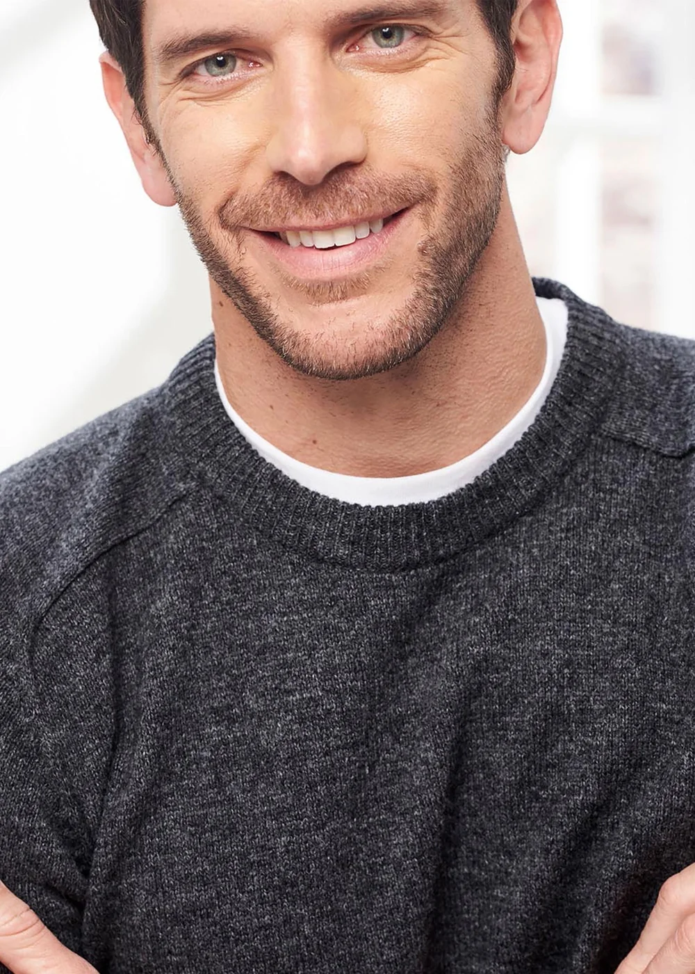 Cotton Traders Steel Grey Lambswool Rich Crew Neck Jumper - Medium Image 2