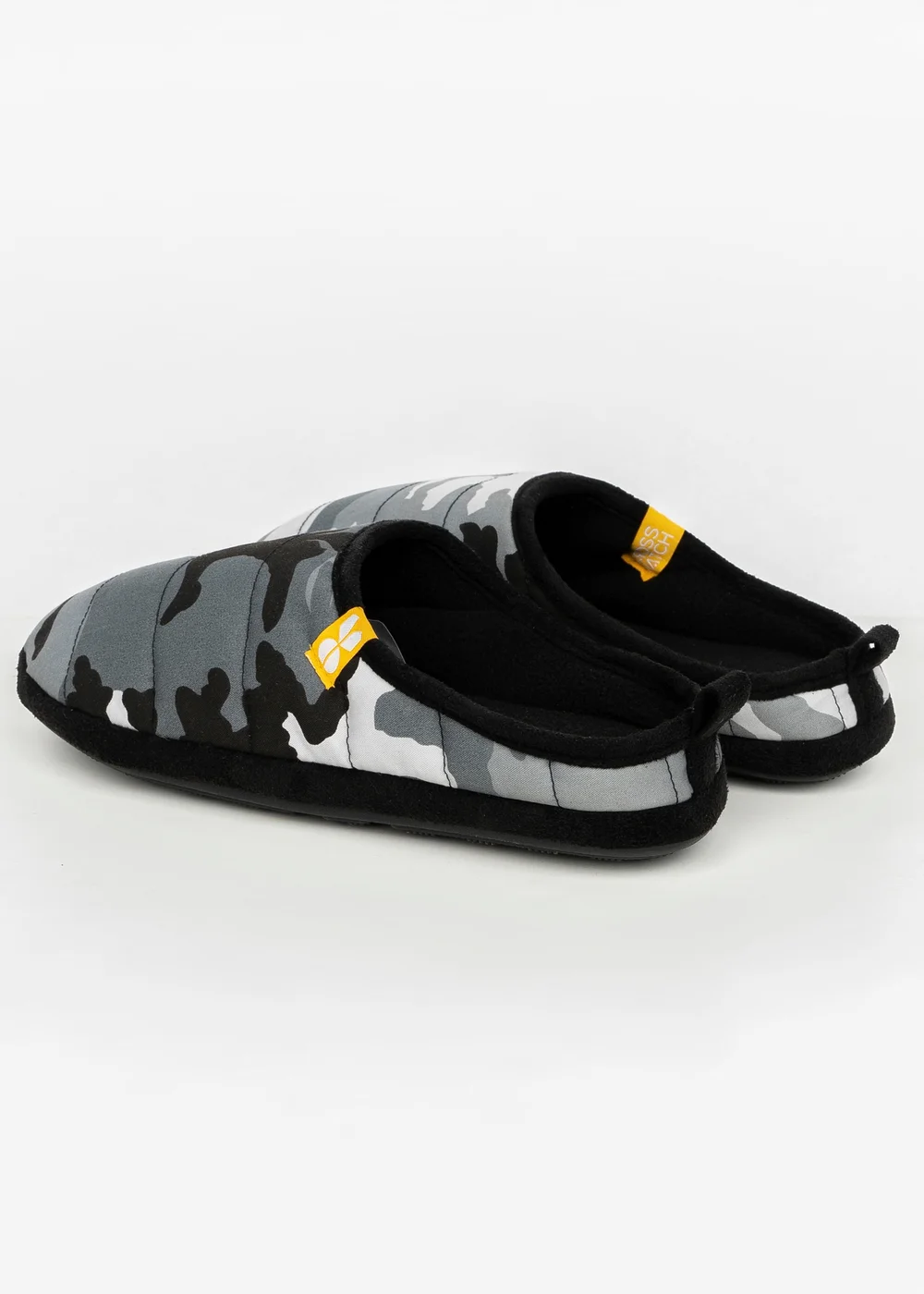 Crosshatch Black Camo Padfoot Slippers - Size 7-8 Image 2