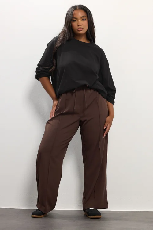 Yours Curve Black Seam Detail Skater Top - Size 18 Clothing Image 2