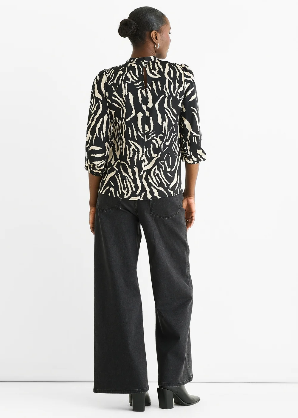 Gini London Black Animal High Neck Satin Blouse - 12 Image 2