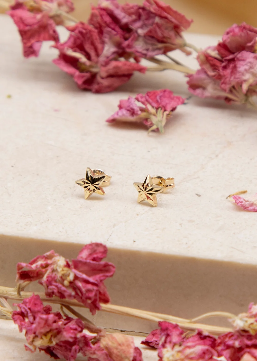 Golden Moments 9ct Yellow Gold Diamond Cut 'Star' Stud Earrings - One Size Image 2