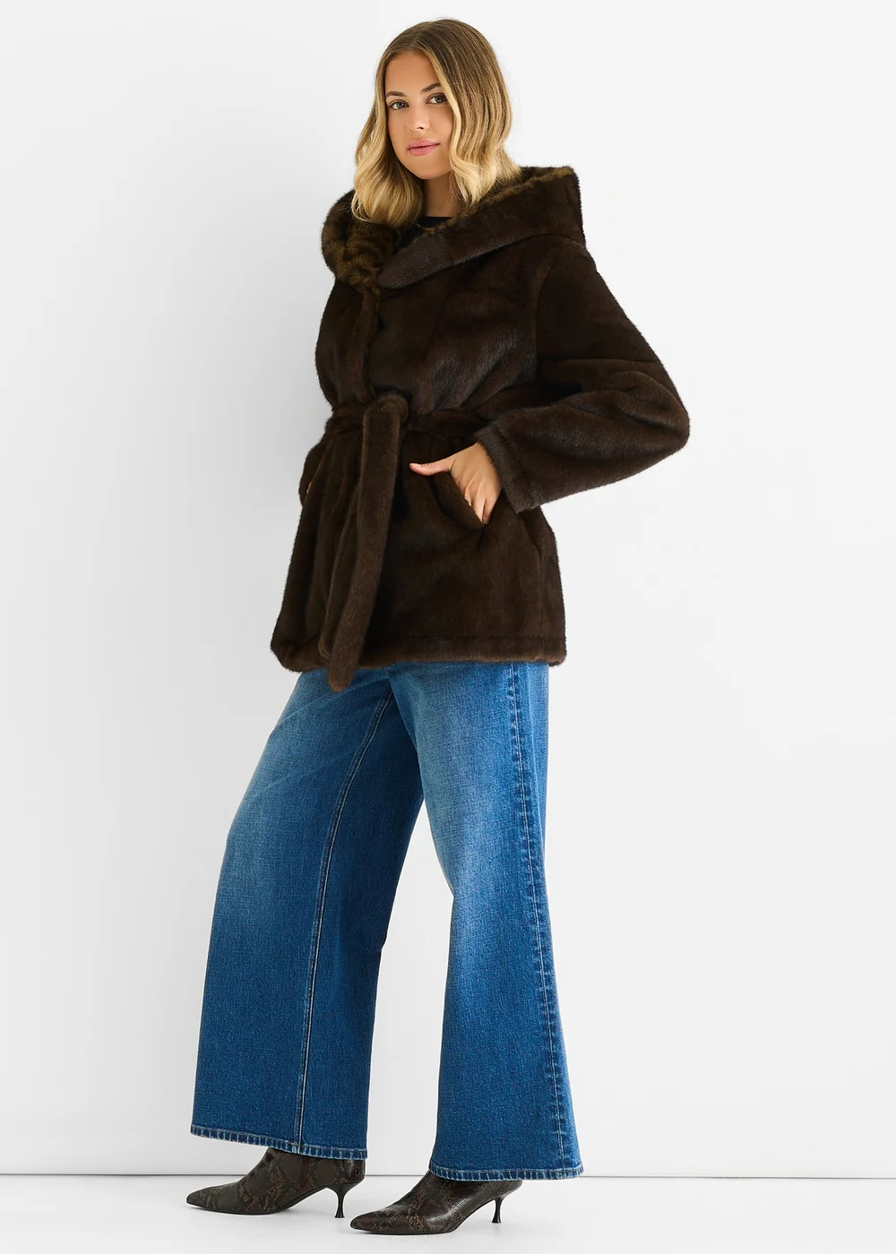 Gini London Chocolate Premium Contrast Lapel Hood Animal Faux Fur Jacket - M/L Image 4