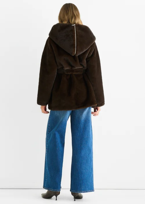 Gini London Chocolate Premium Contrast Lapel Hood Animal Faux Fur Jacket - M/L Image 2