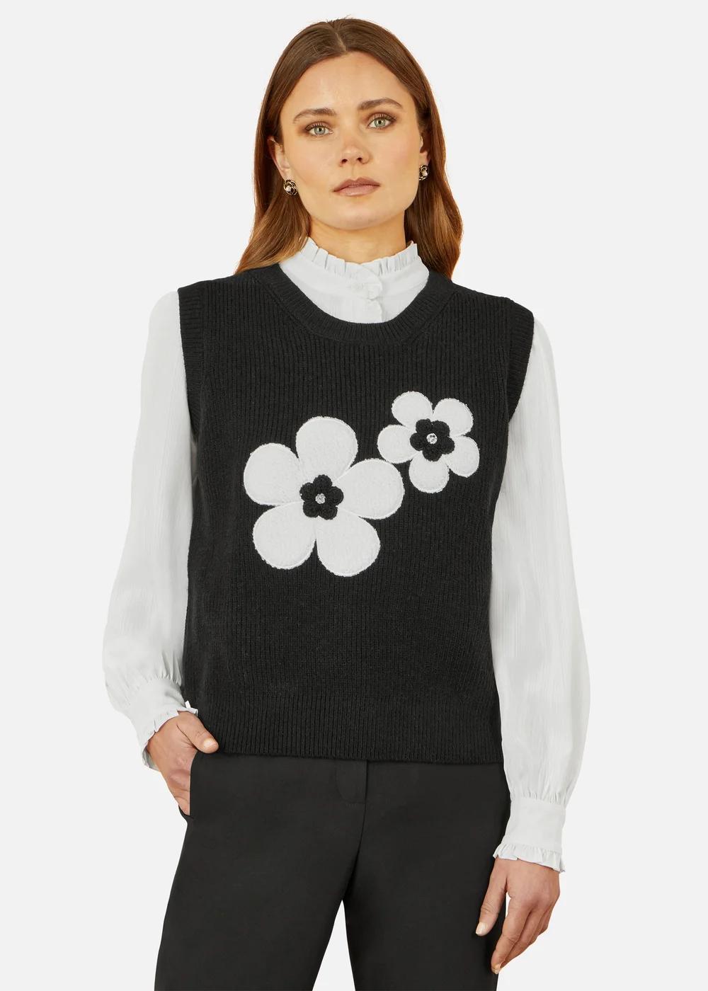 Yumi Black Flower Knitted Sleeveless Jumper Vest - Small Image 2